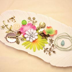 Prima Ruby Violet Necklace Kit Chartreuse Floral (867)