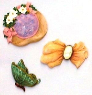 Hand Painted Resin Embellishments - Hat & Scarf 20402