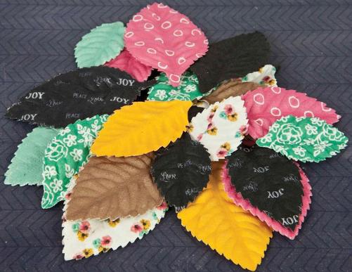 K&Co Wild Raspberry - Words & Buttons Adhesive Chipboard