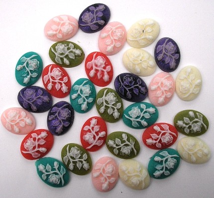 Cabochons - Floral Cameo (Pack of 30)