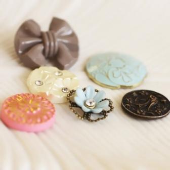 Prima Pixie Glen Vintage Buttons