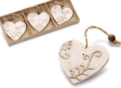 Wooden Cream Hearts (2678)